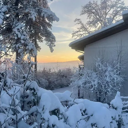 Villa Spacious With Alpine Views